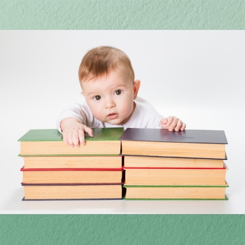 Die Auswahl aus der riesigen Anzahl an Babybüchern auf dem Markt kann Eltern überfordern 